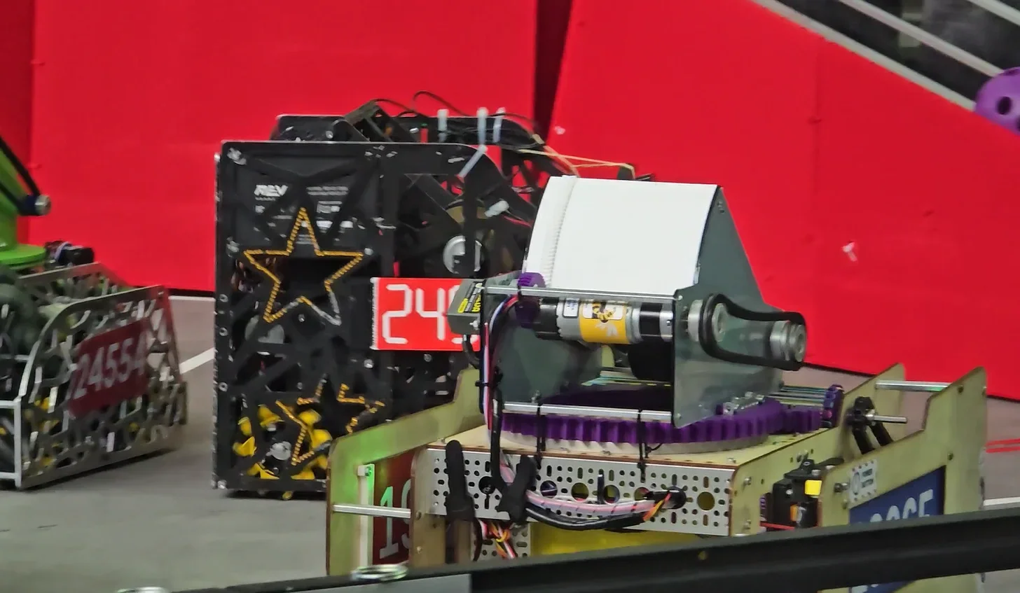 Botoșaniul, punct de atracție pentru tinerii pasionați de robotică