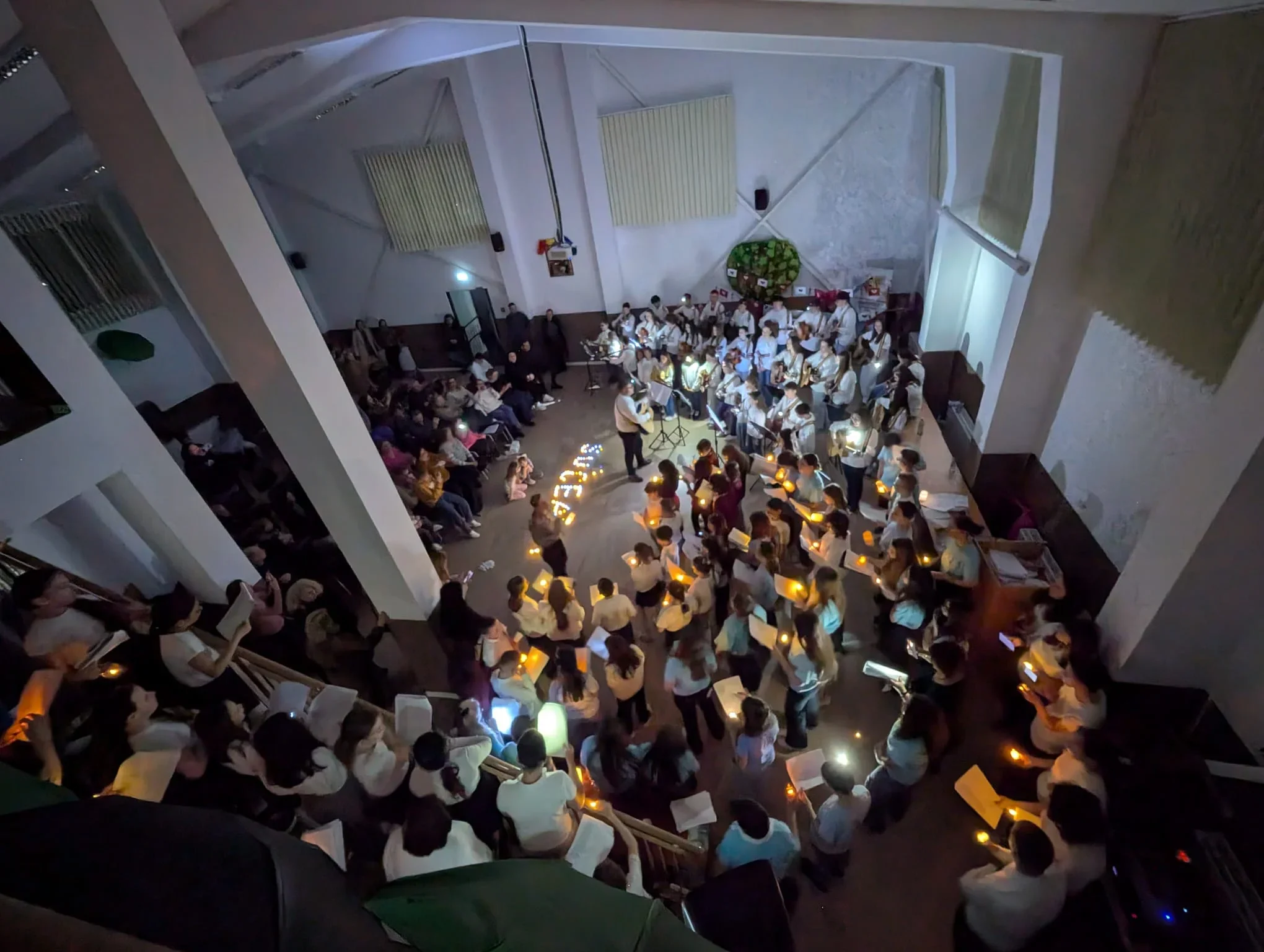 Suceava a stins lumina și a aprins emoția