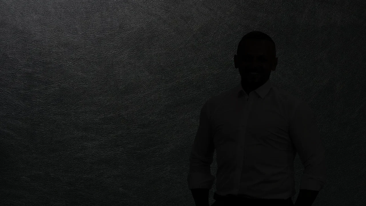 Primarul Rîmbu anunță ca își angajează comunicator, după luni de tăcere