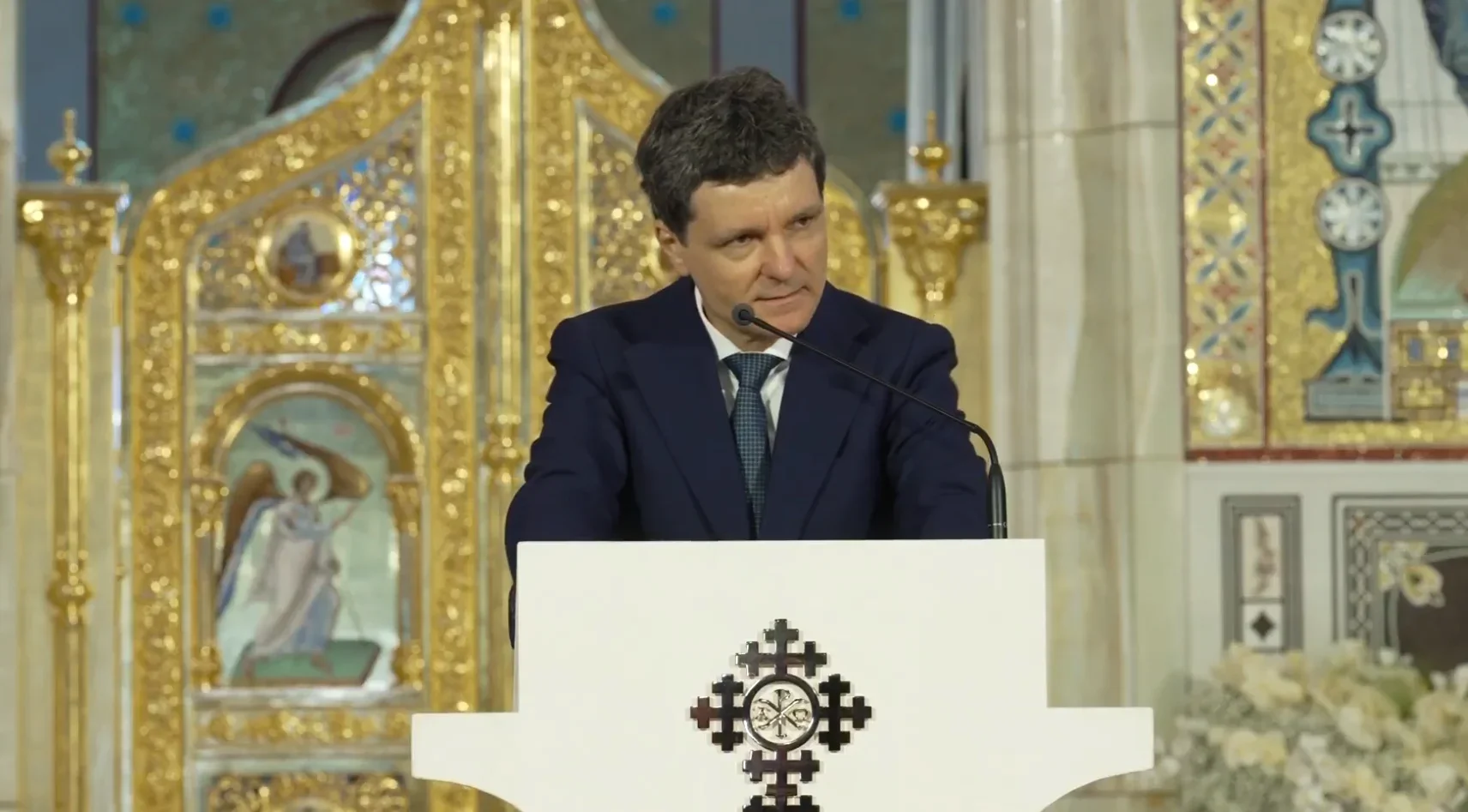 Nicușor Dan, apel la tineri: „Credeți în România”