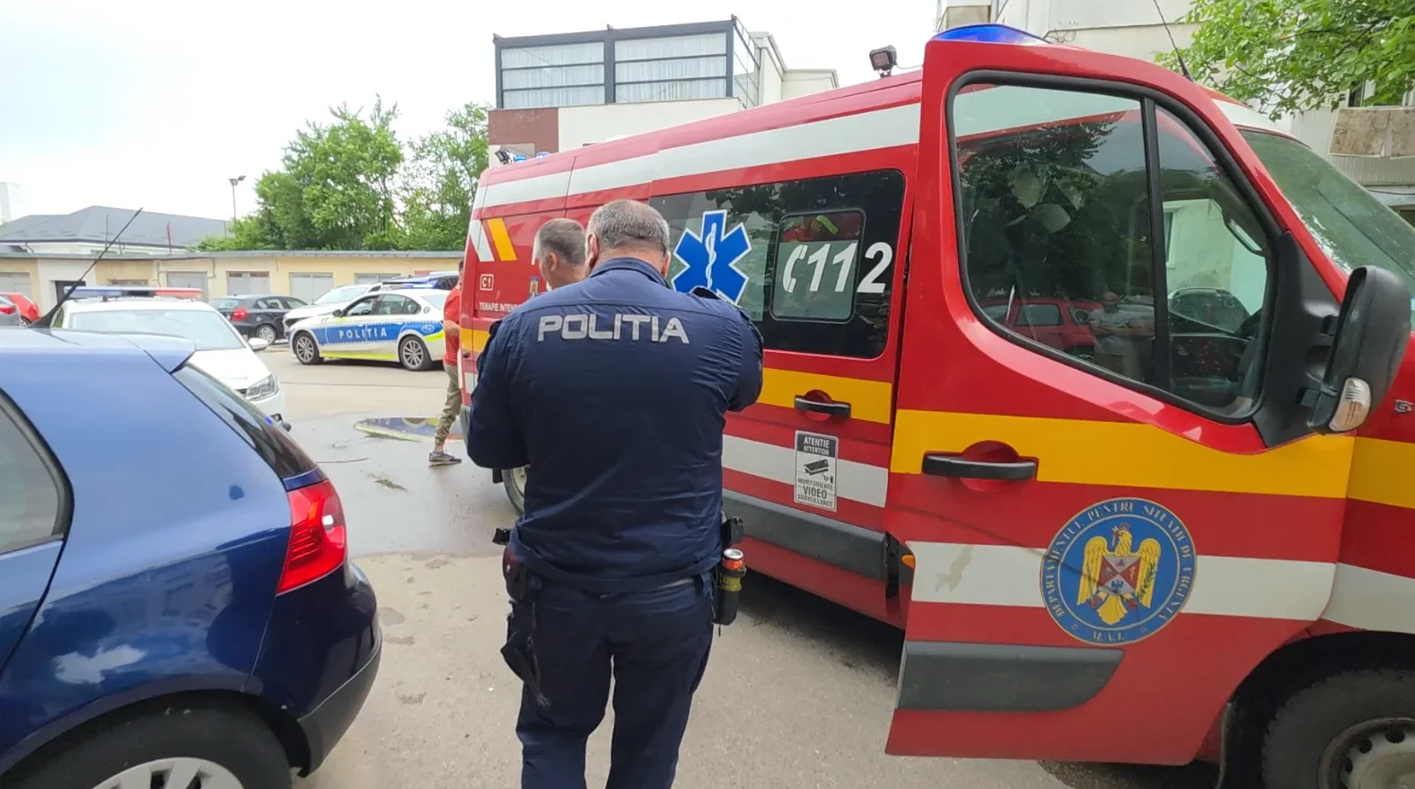 Copil căzut de la etaj, la Botoșani