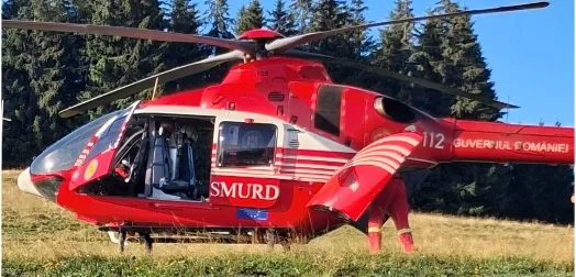 Salvare cu elicopterul SMURD într-o zonă montană din Borca, Neamț