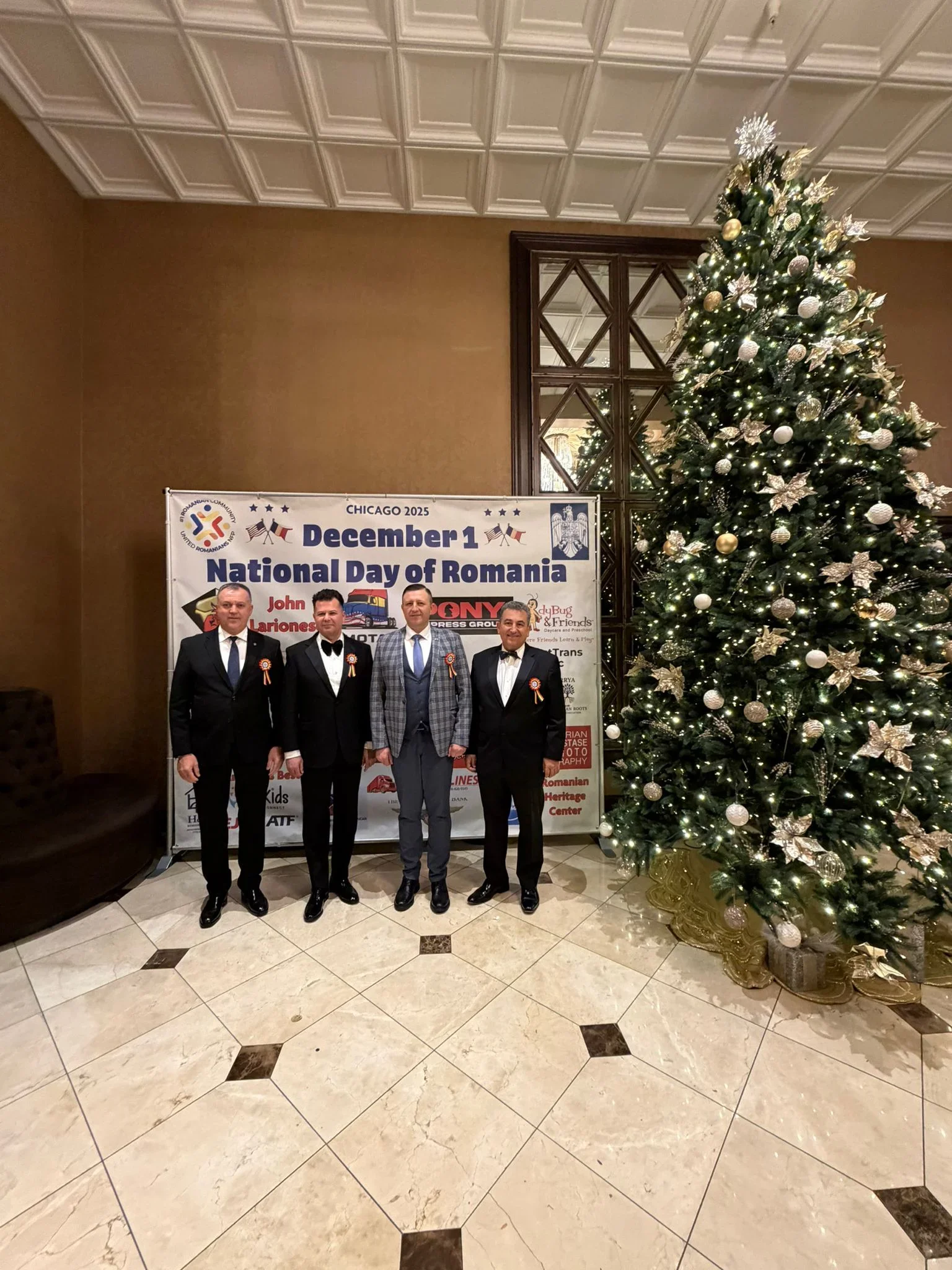 Suceveni la Chicago: dialog cu comunitatea și oficialitățile americane