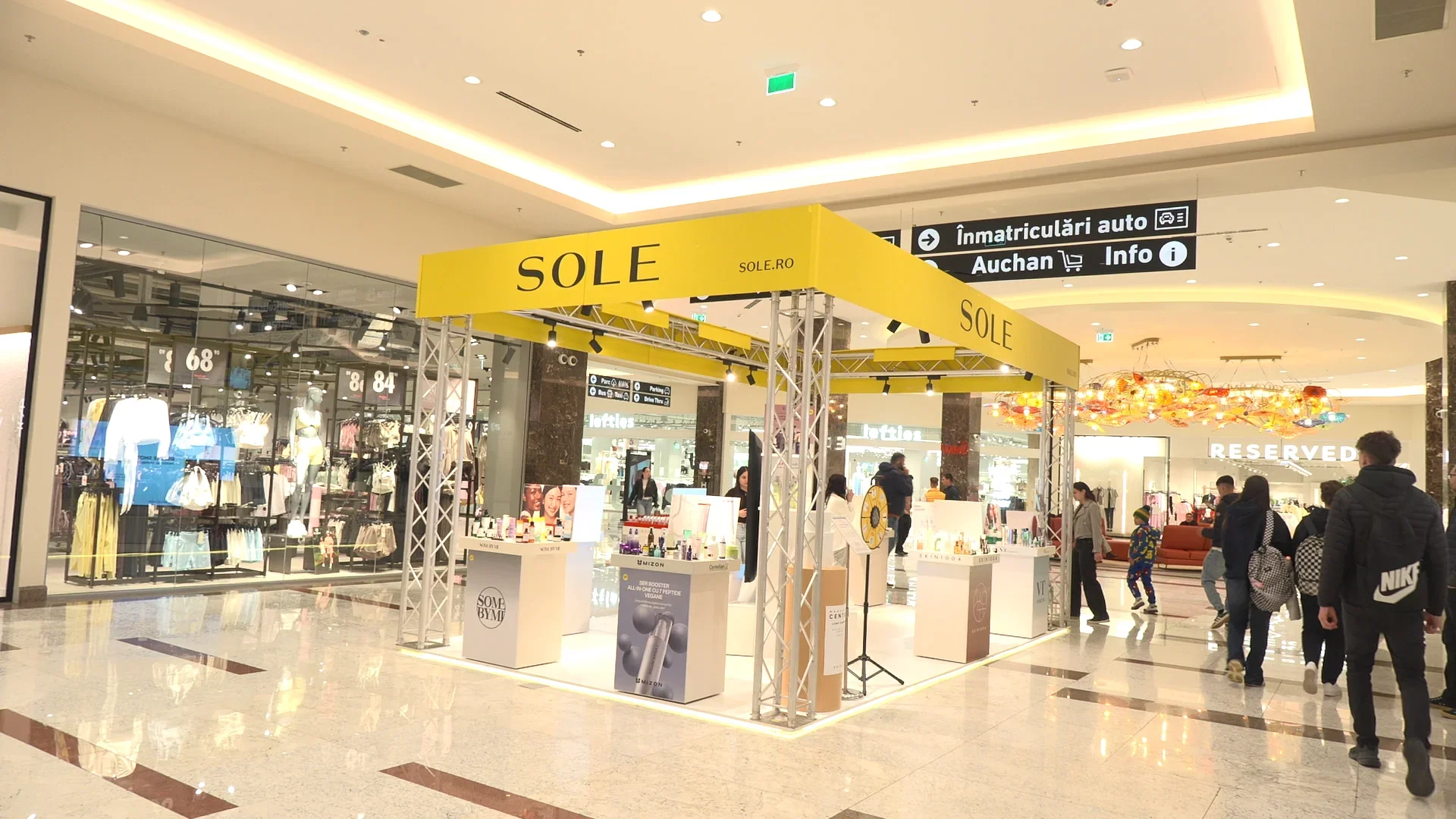 Sole Pop-up Store a ajuns la Iulius Mall