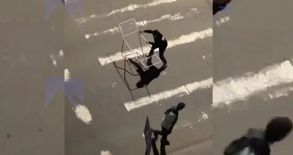 Farsă inconștientă în municipiul Iași; au blocat șoseaua cu un uscător de rufe