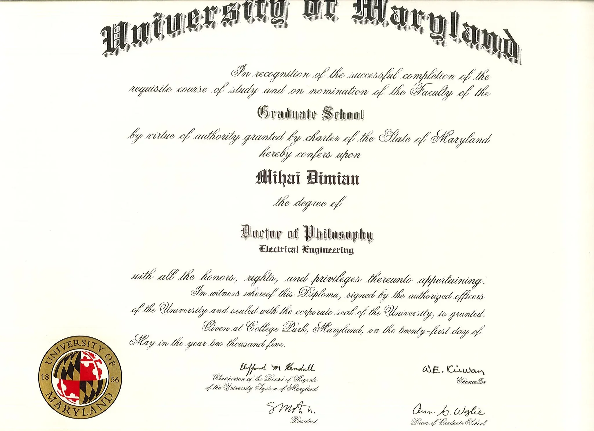 Rectorul USV, Mihai Dimian își face publică diploma de doctor