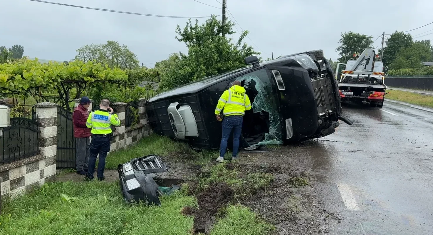 Accident rutier cu opt victime la Drăgușeni