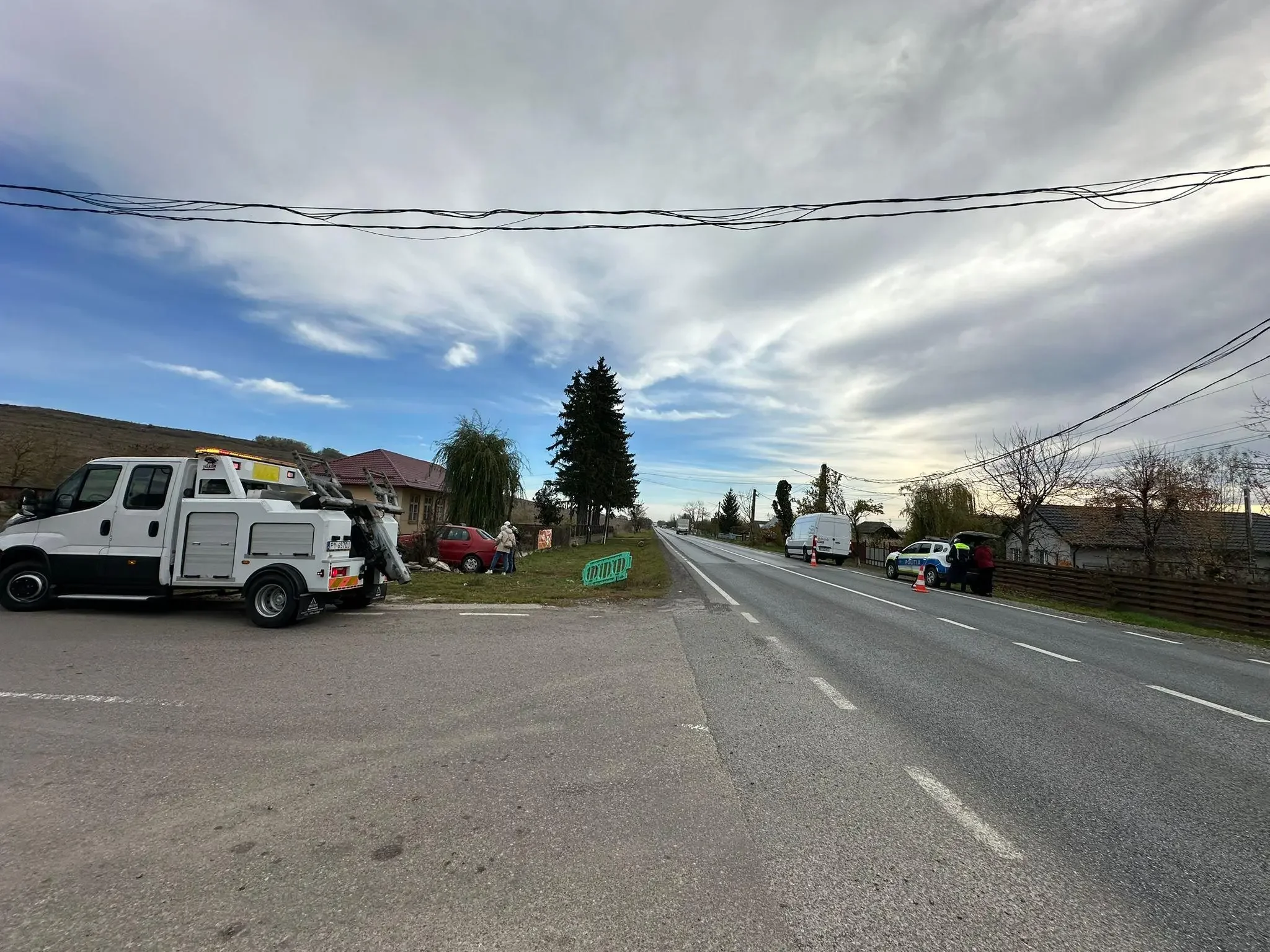 Un nou incident rutier între două mașini, la Roșiori