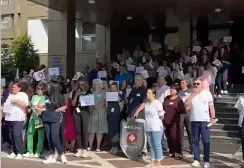 Grevă în sistemul medical; sindicaliștii protestează împotriva legii salarizării