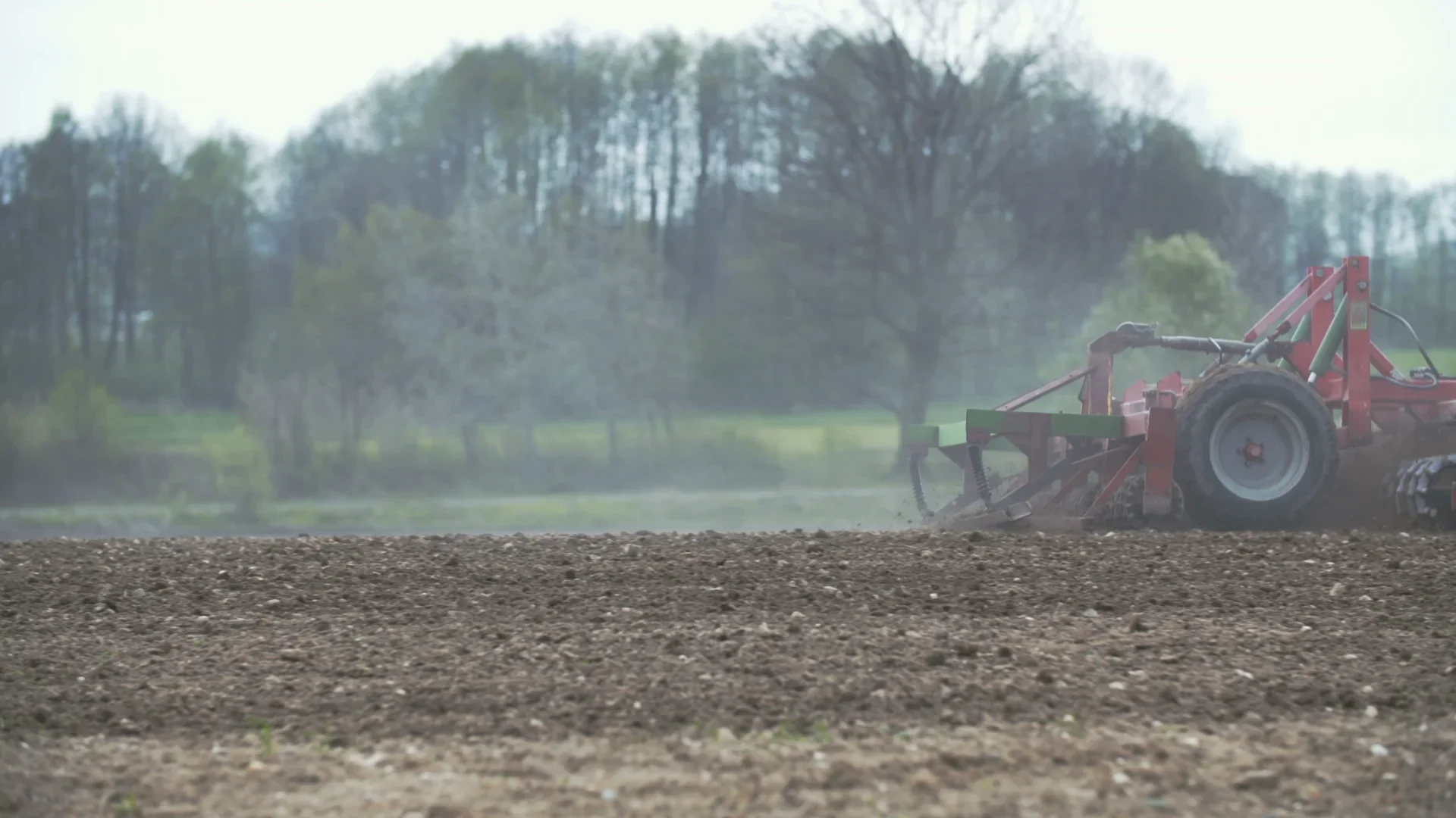APIA a început primirea cererilor de plată pentru fermieri