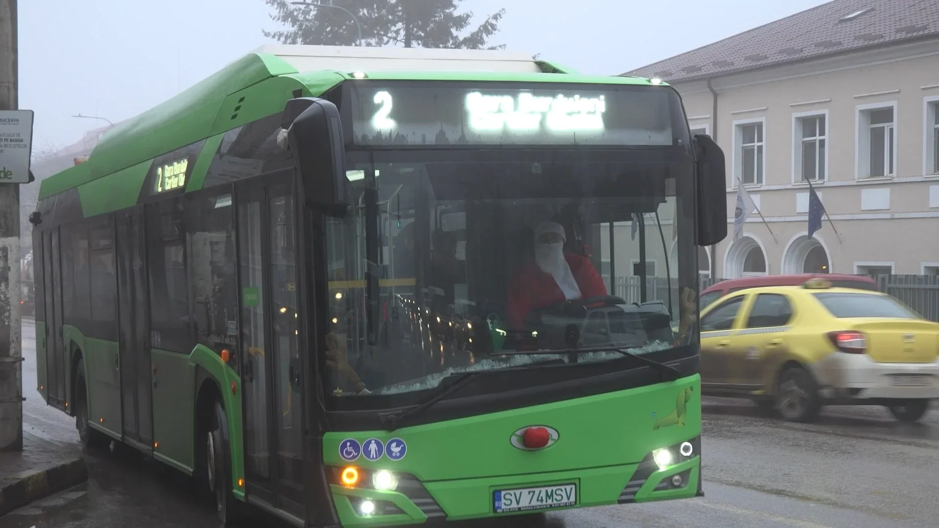 Transport public cu program special de Crăciun